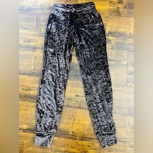 Lululemon crushed velvet joggers. Size 2 chocolate brown